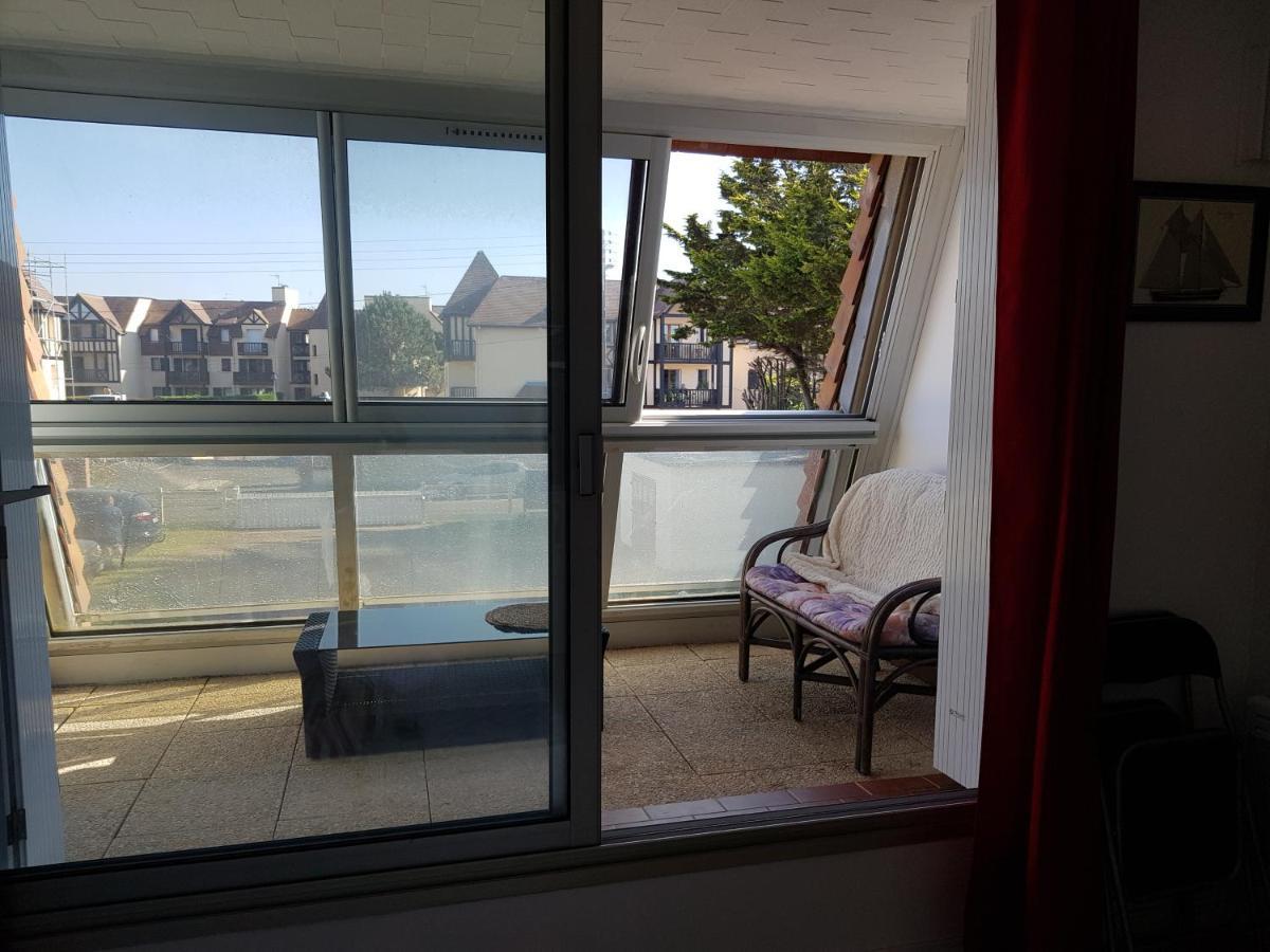 Studio Front De Mer Ouistreham Exterior photo
